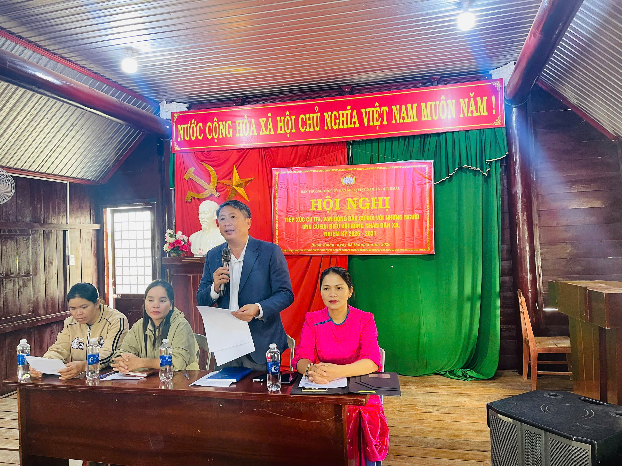 HỘI NGHỊ TIẾP XÚC CỬ TRI, VẬN ĐỘNG BẦU CỬ  ĐỐI VỚI NHỮNG NGƯỜI ỨNG CỬ ĐẠI BIỂU HĐND XÃ DUR KMĂL, NHIỆM KỲ 2026 - 2031 TẠI ĐƠN VỊ BẦU CỬ SỐ 13 (BUÔN KMĂN)